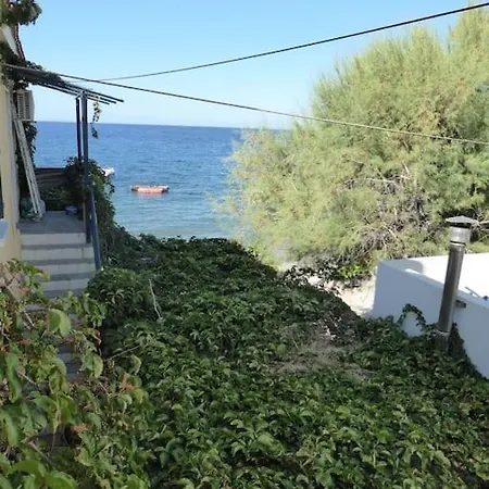 Pinelopi Holiday House Melinta Buitenkant foto